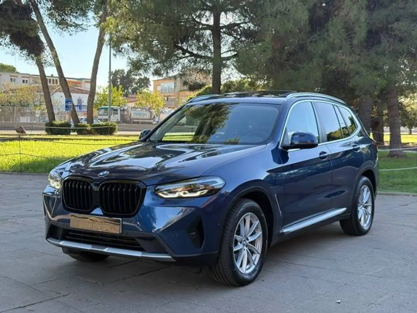 BMW X3 sDrive 18dA xLine Azul - 1