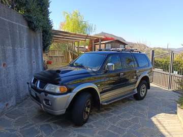 Pajero Sport Wagon 2.5 tdi GLS
