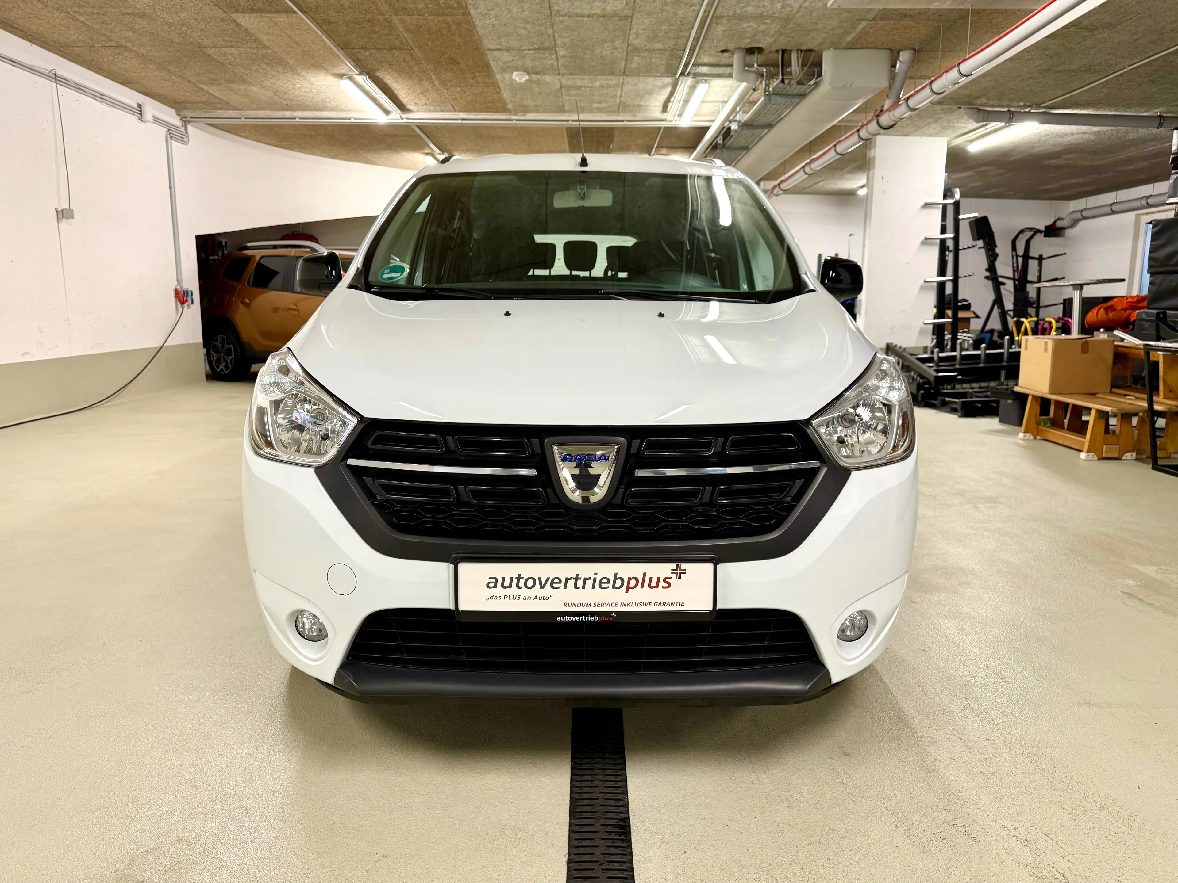 Dacia Lodgy Lodgy LPG SCe 110 BENZIN/LPG Comfort "7-SITZER" — photo 9
