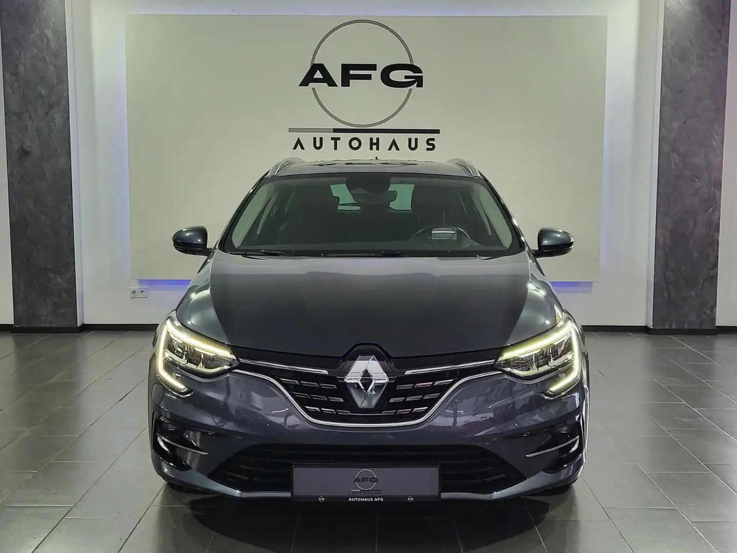 Renault Megane IV Grandtour Intens*AUTOMATIK*KAMERA* Grijs - 2