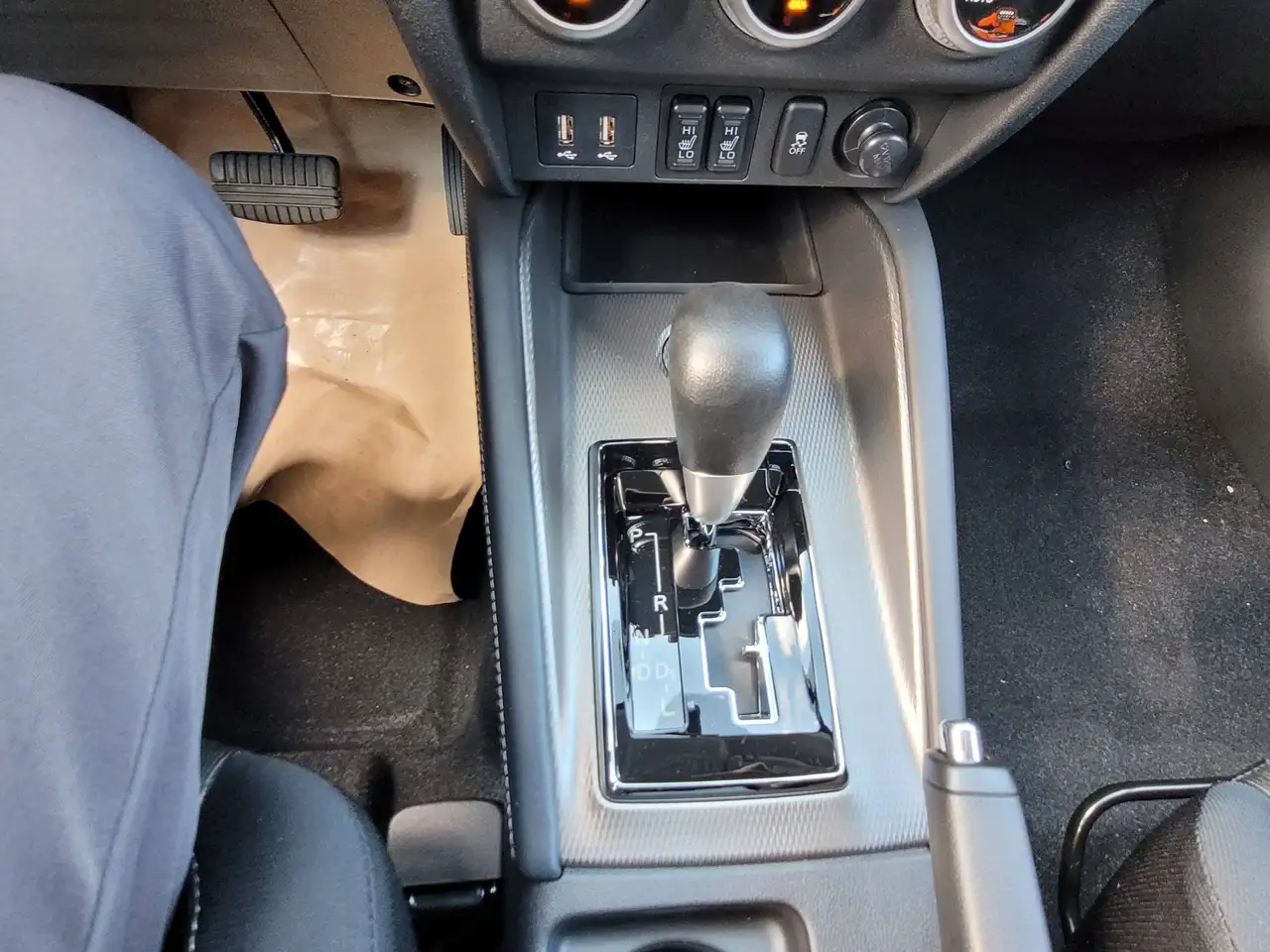 Mitsubishi RVR снимка Mitsubishi RVR