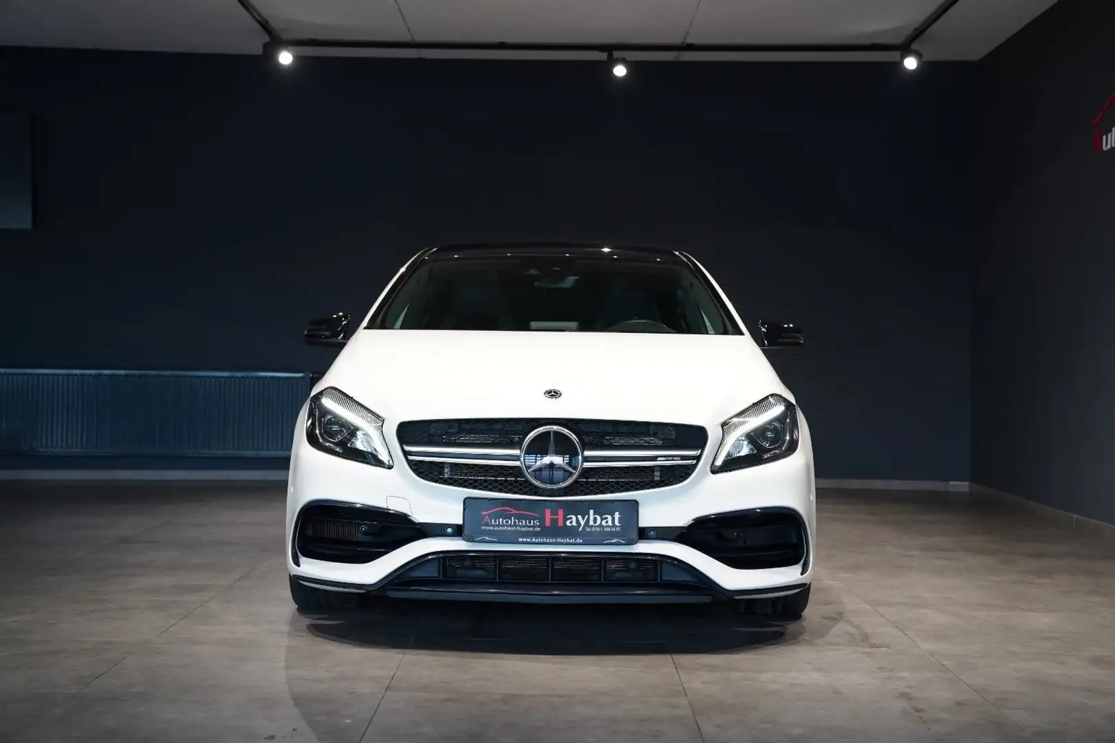 Mercedes-Benz A 45 AMG 4M Night-Comand-LED-Pano-Distronic Weiß - 2