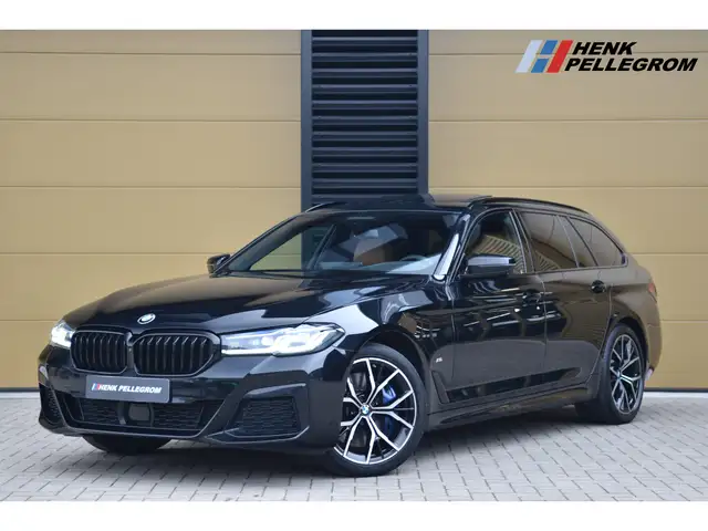 BMW 540 5-serie Touring 540i xDrive High Executive * M-Spo