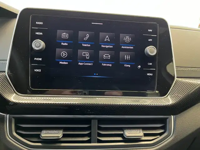 Volkswagen T-Cross view 13