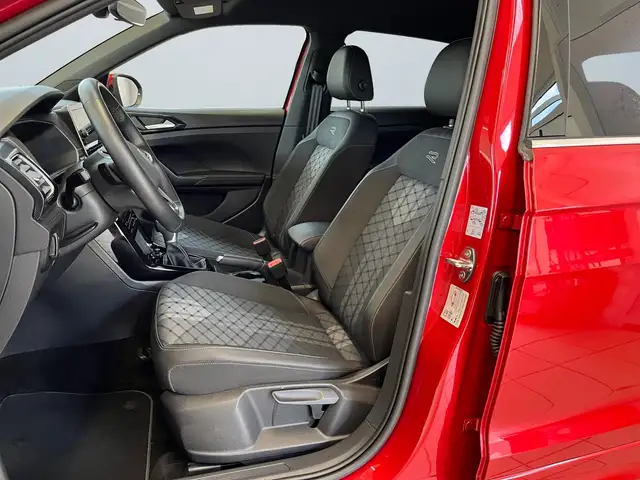 Volkswagen T-Cross view 7