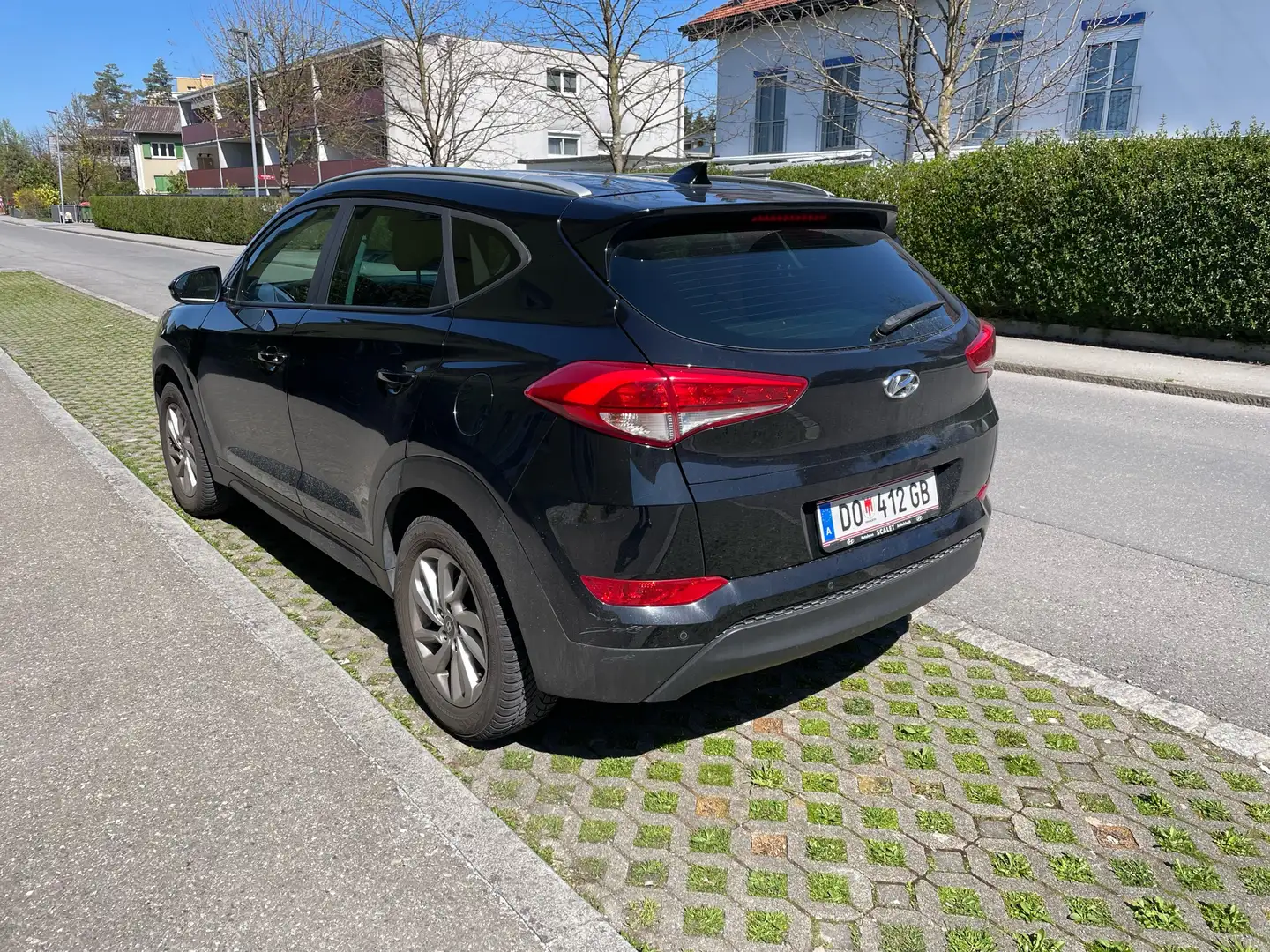 Hyundai TUCSON 1,6 GDI Schwarz - 2