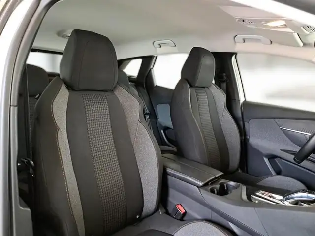 Peugeot 3008 view 10