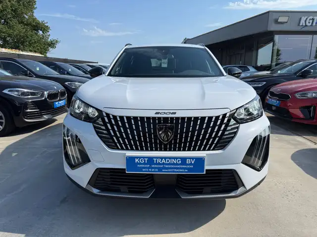 Peugeot 2008 view 2