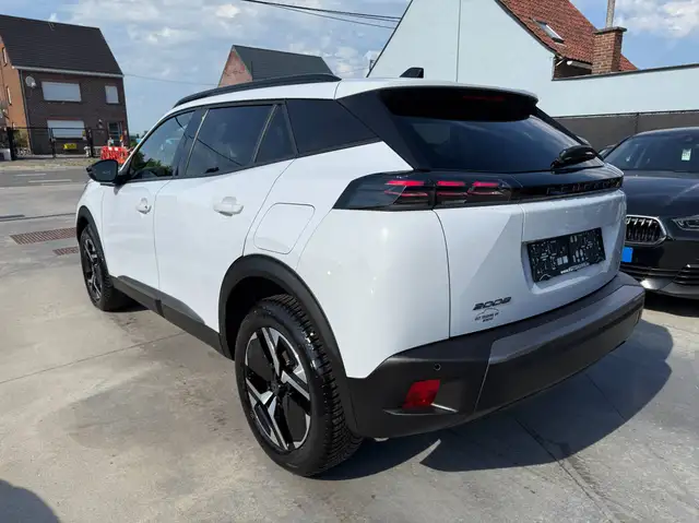 Peugeot 2008 view 7