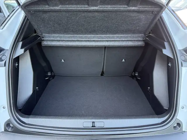 Peugeot 2008 view 15