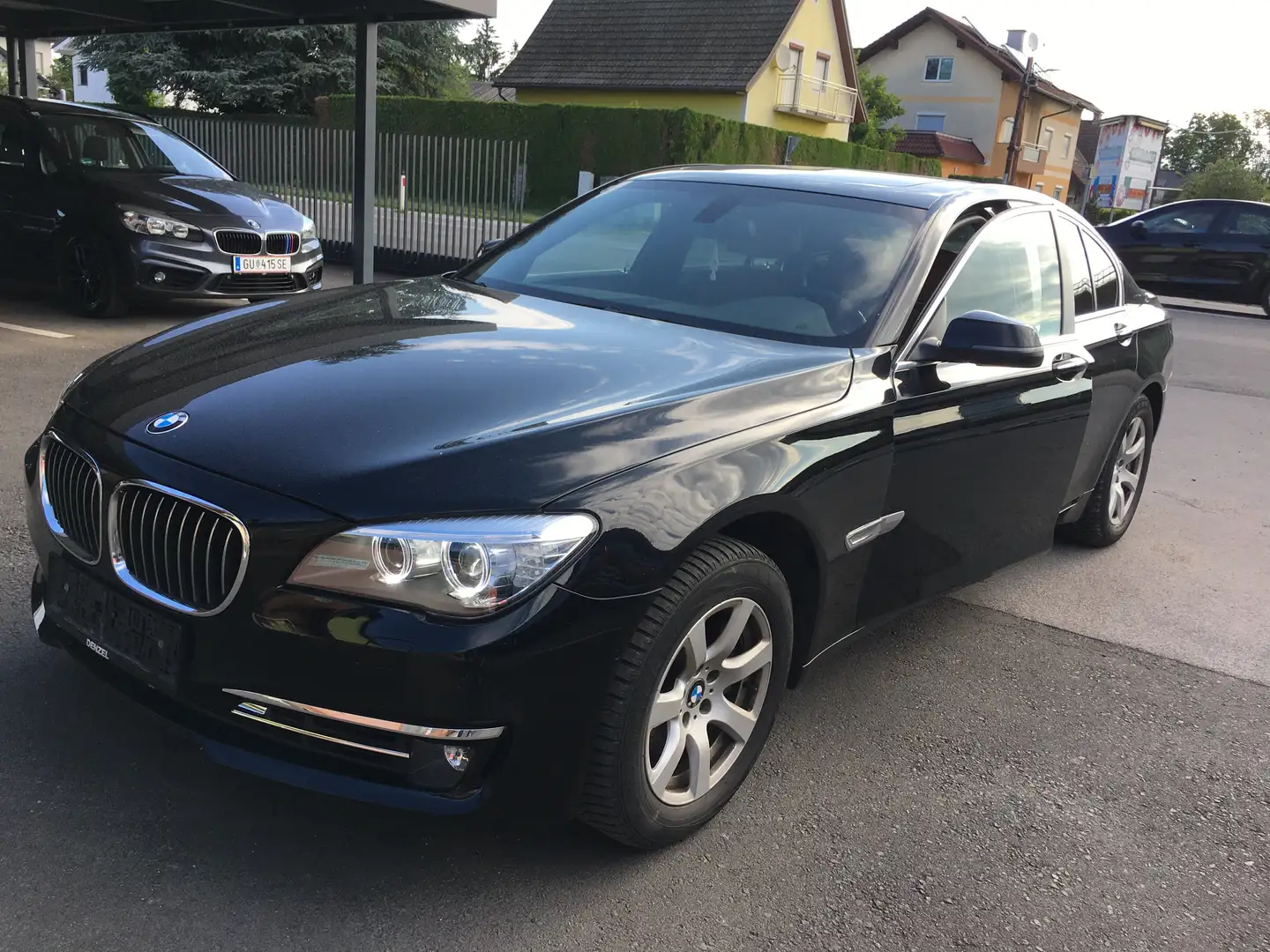 BMW 730 xDrive F01 N57 Schwarz - 1