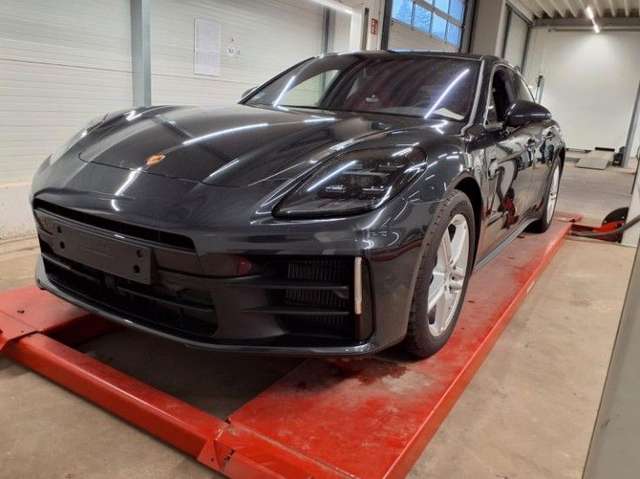 Porsche Panamera 4 · Vollleder · SAGA · BFDisplay · MY26