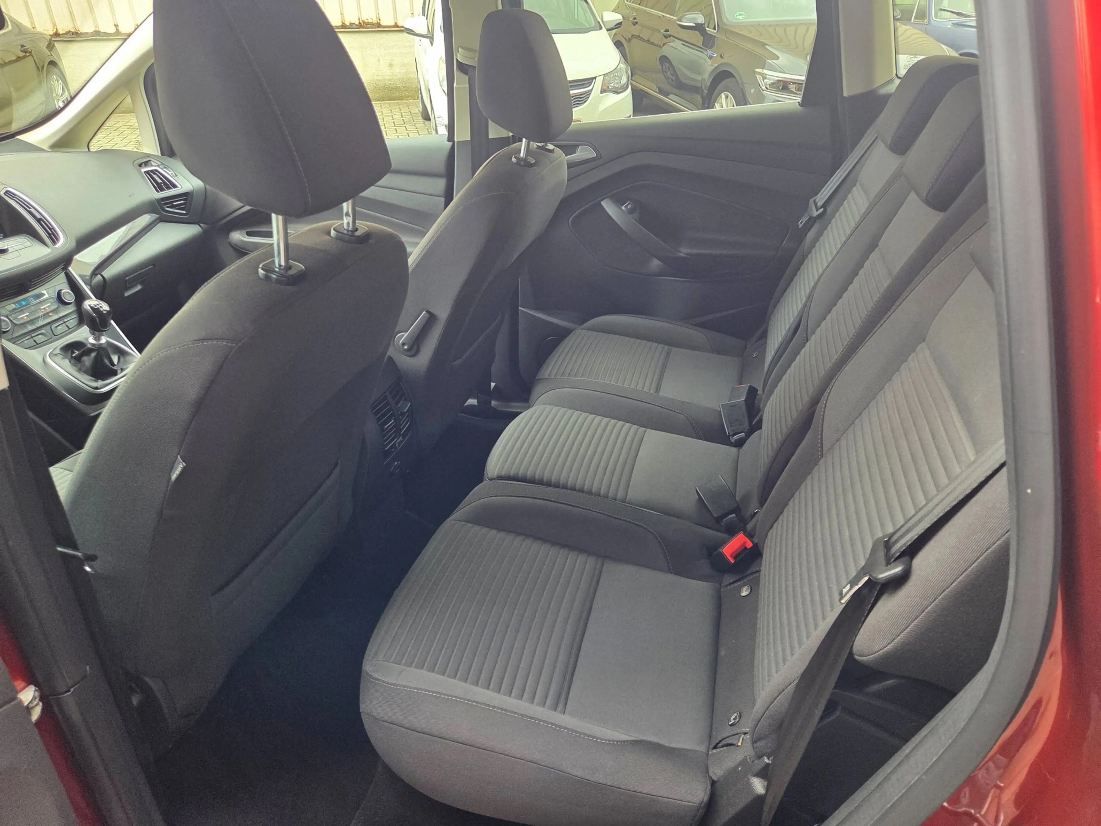 Ford C-Max 1.5 Titanium Trekhaak/ Parkeersensoren voor + acht — photo 10