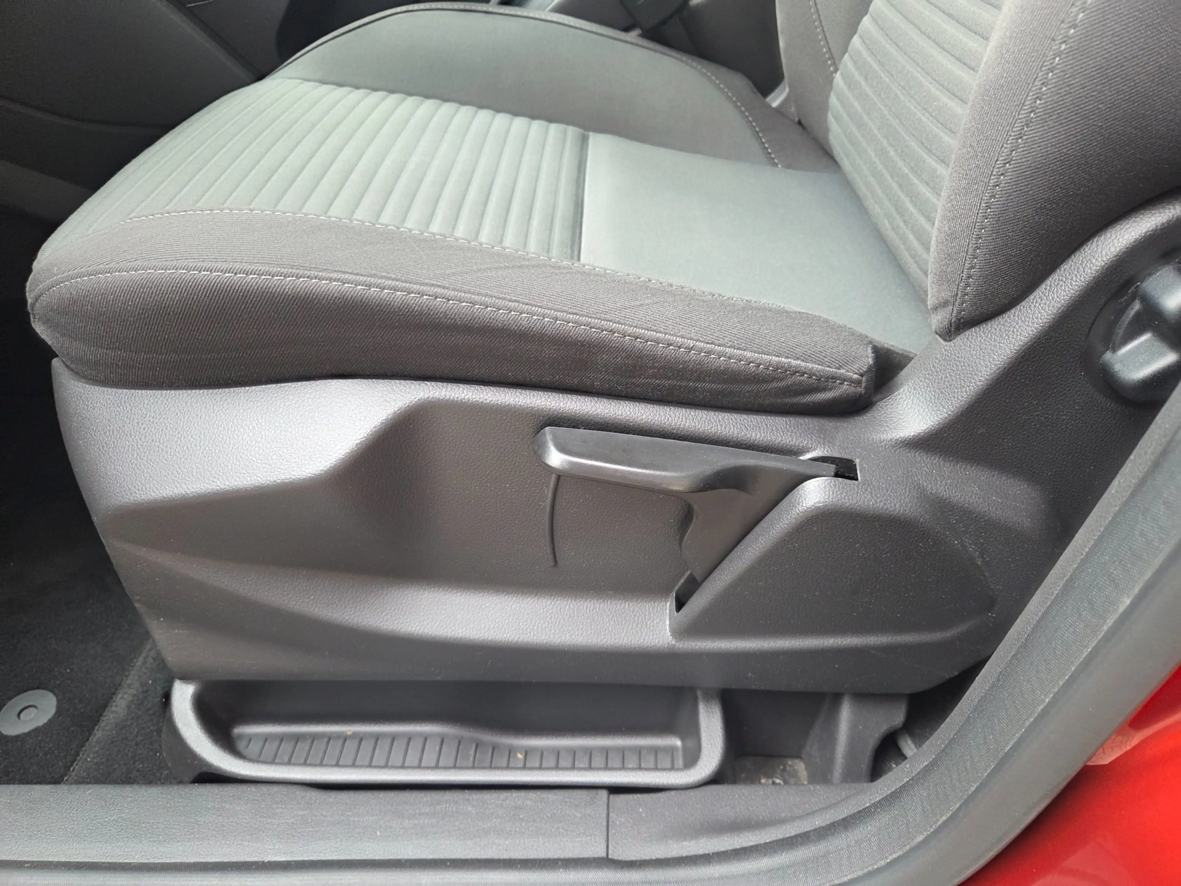 Ford C-Max 1.5 Titanium Trekhaak/ Parkeersensoren voor + acht — photo 15