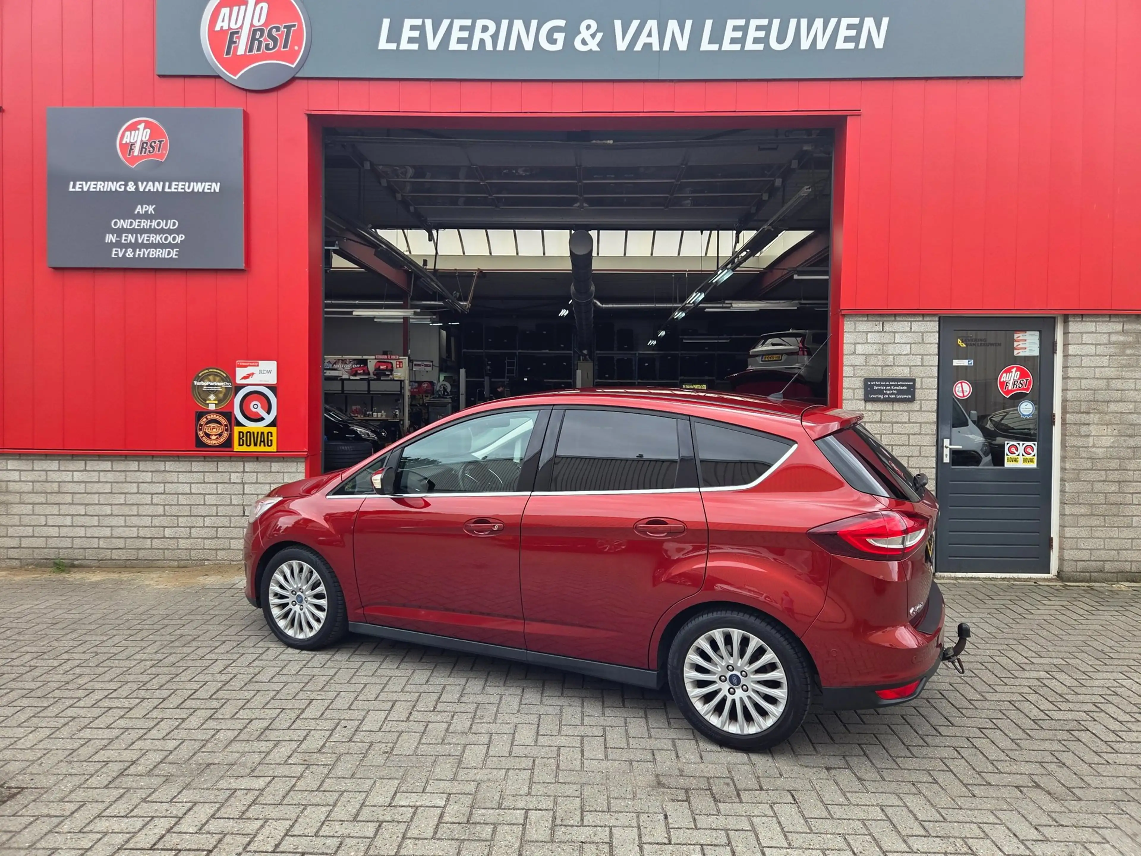 Ford C-Max 1.5 Titanium Trekhaak/ Parkeersensoren voor + acht — photo 2