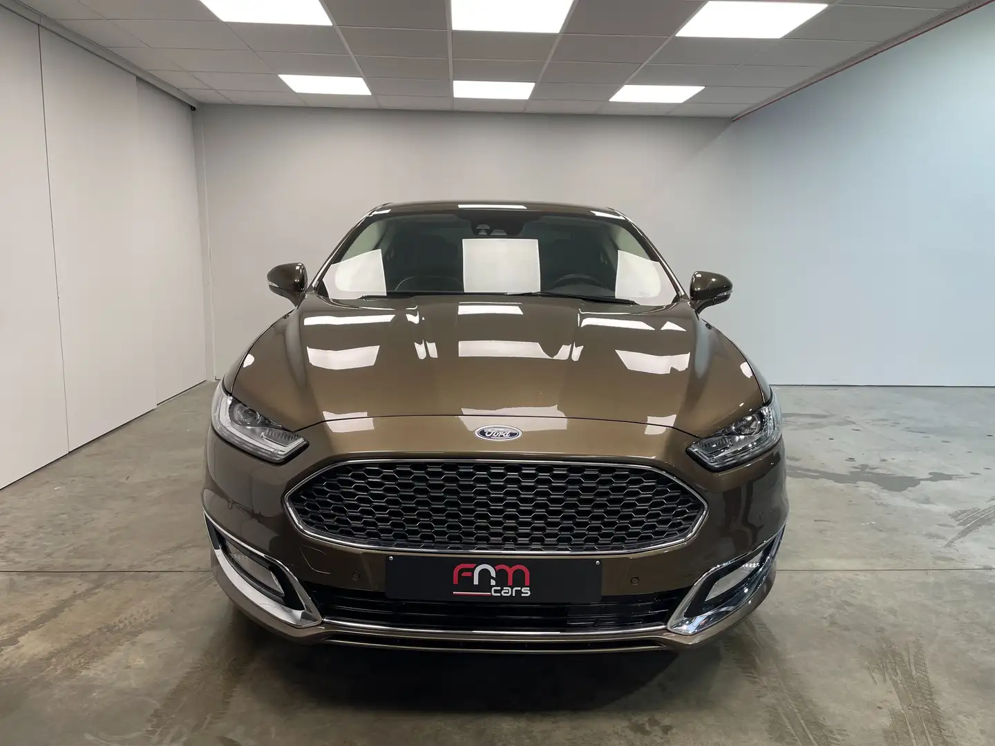 Ford Mondeo 2.0 EcoBoost Vignale Brązowy - 2