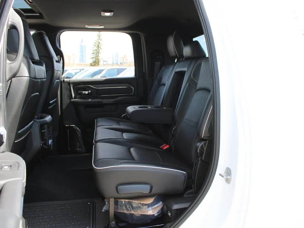 RAM 3500 снимка RAM 3500
