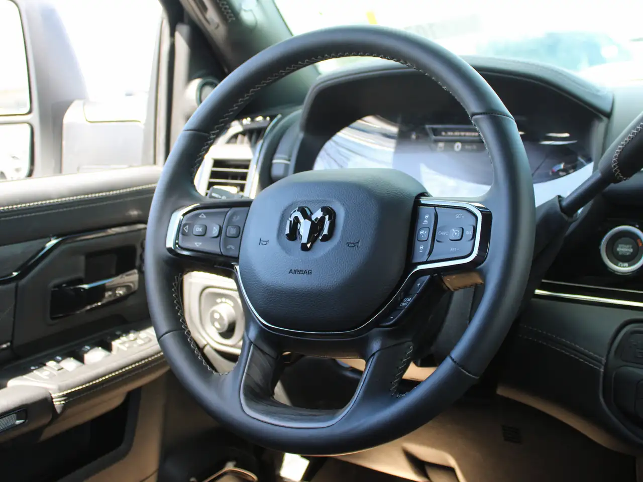 RAM 3500 снимка RAM 3500