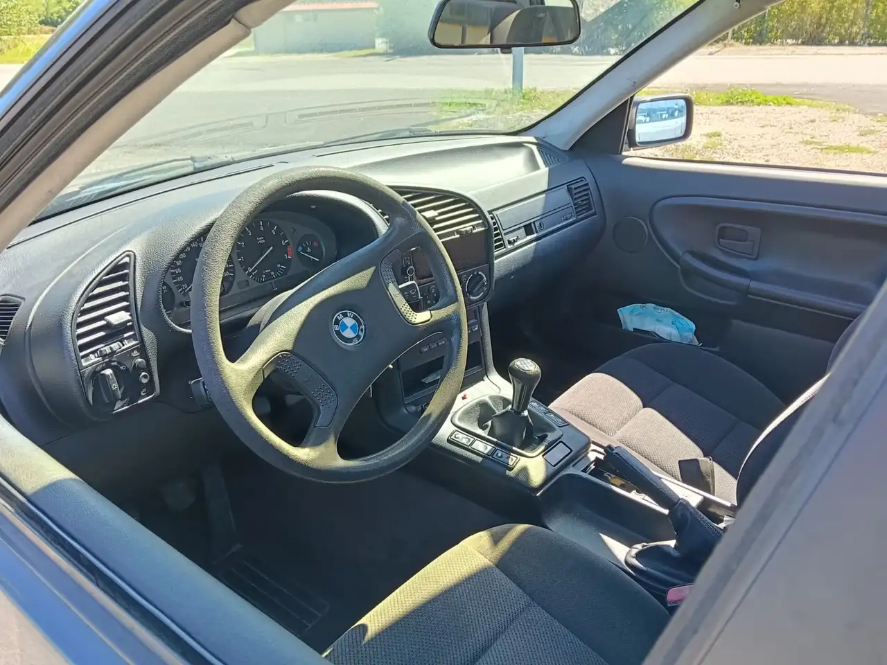 BMW 320i c/abs cat., foto 4