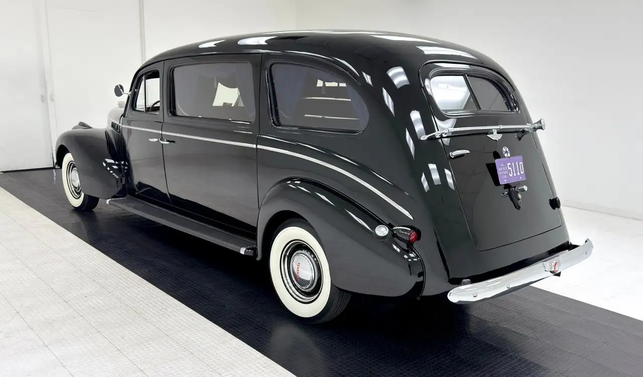 Pontiac Silver Streak Superior Hearse, foto 3