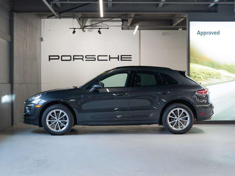 2025 Porsche Macan AWD alt 2