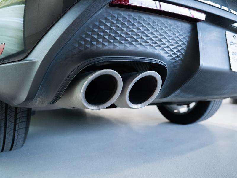 2025 Porsche Macan AWD thumb 12