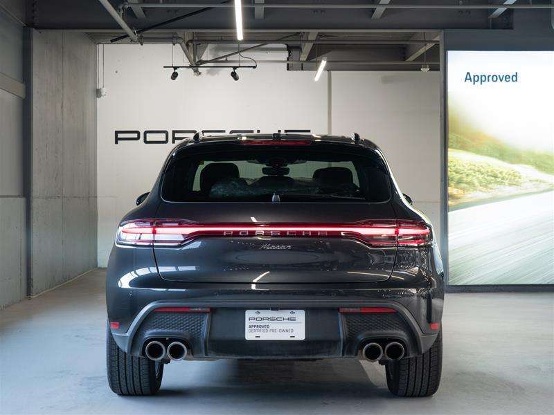 2025 Porsche Macan AWD alt 4