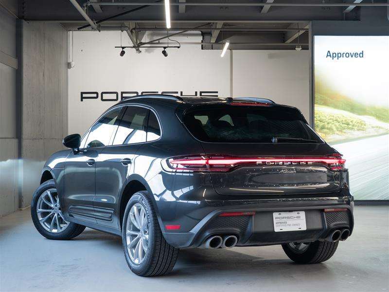 2025 Porsche Macan AWD alt 3
