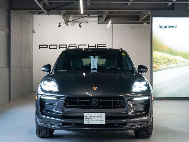2025 Porsche Macan AWD thumb 6