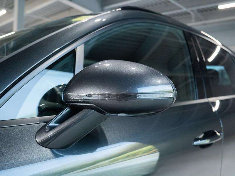2025 Porsche Macan AWD thumb 10