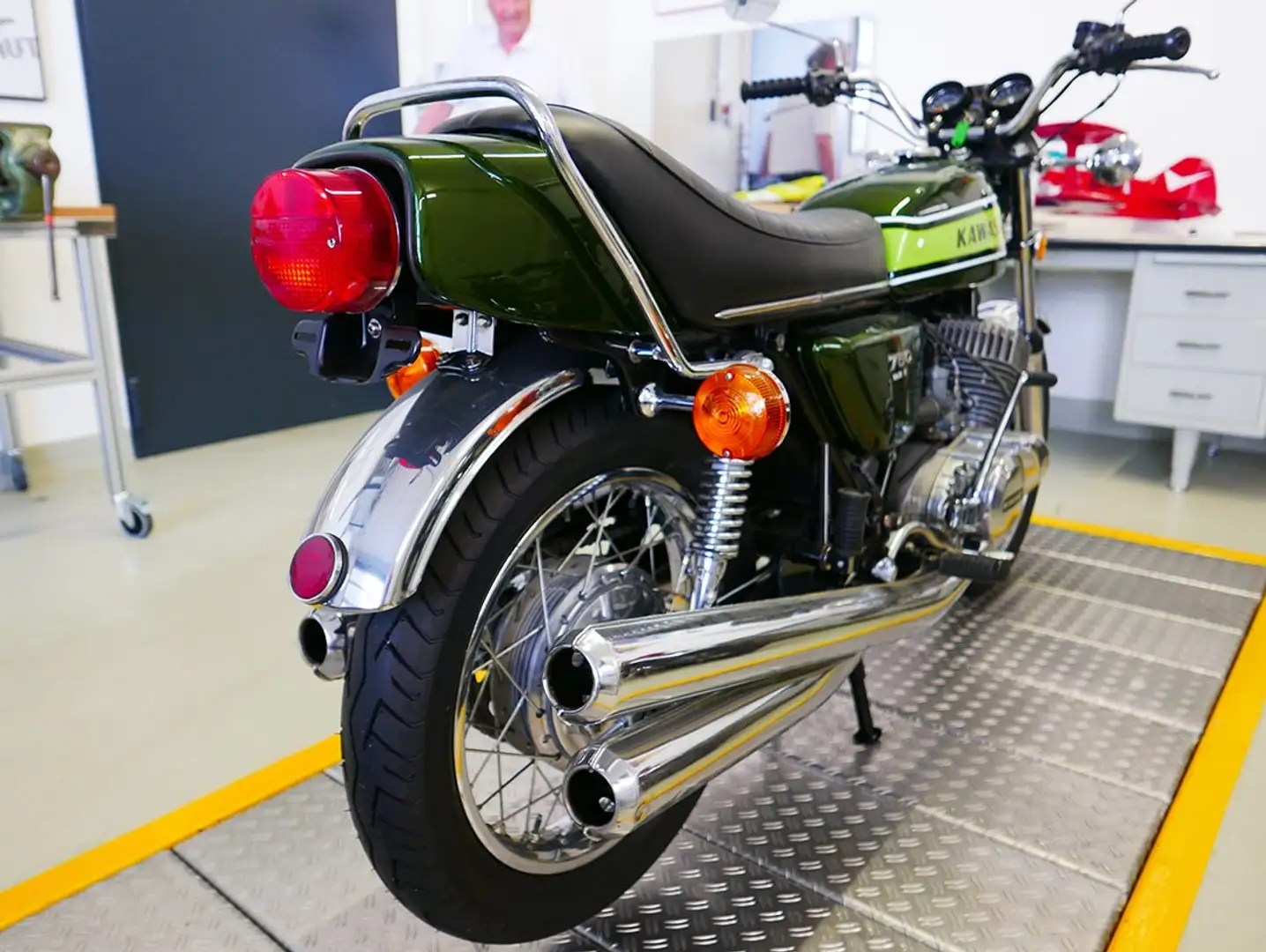 Kawasaki 750 H2 KAWASAKI 750 H2B Mach 4, Makelloser Zustand. Verde - 2