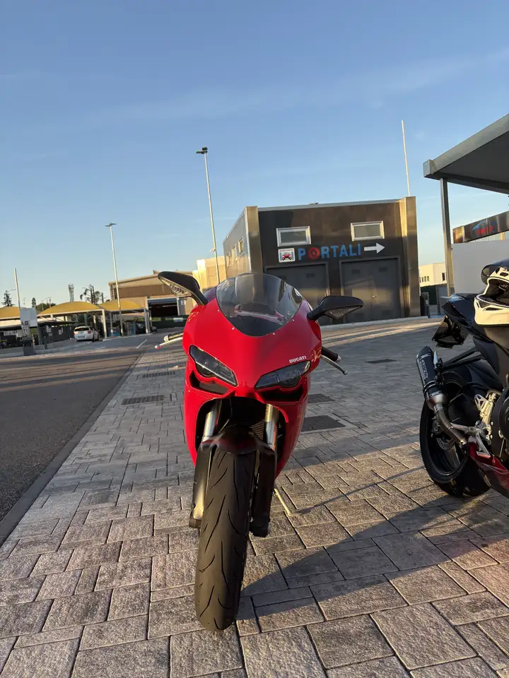 Ducati 848