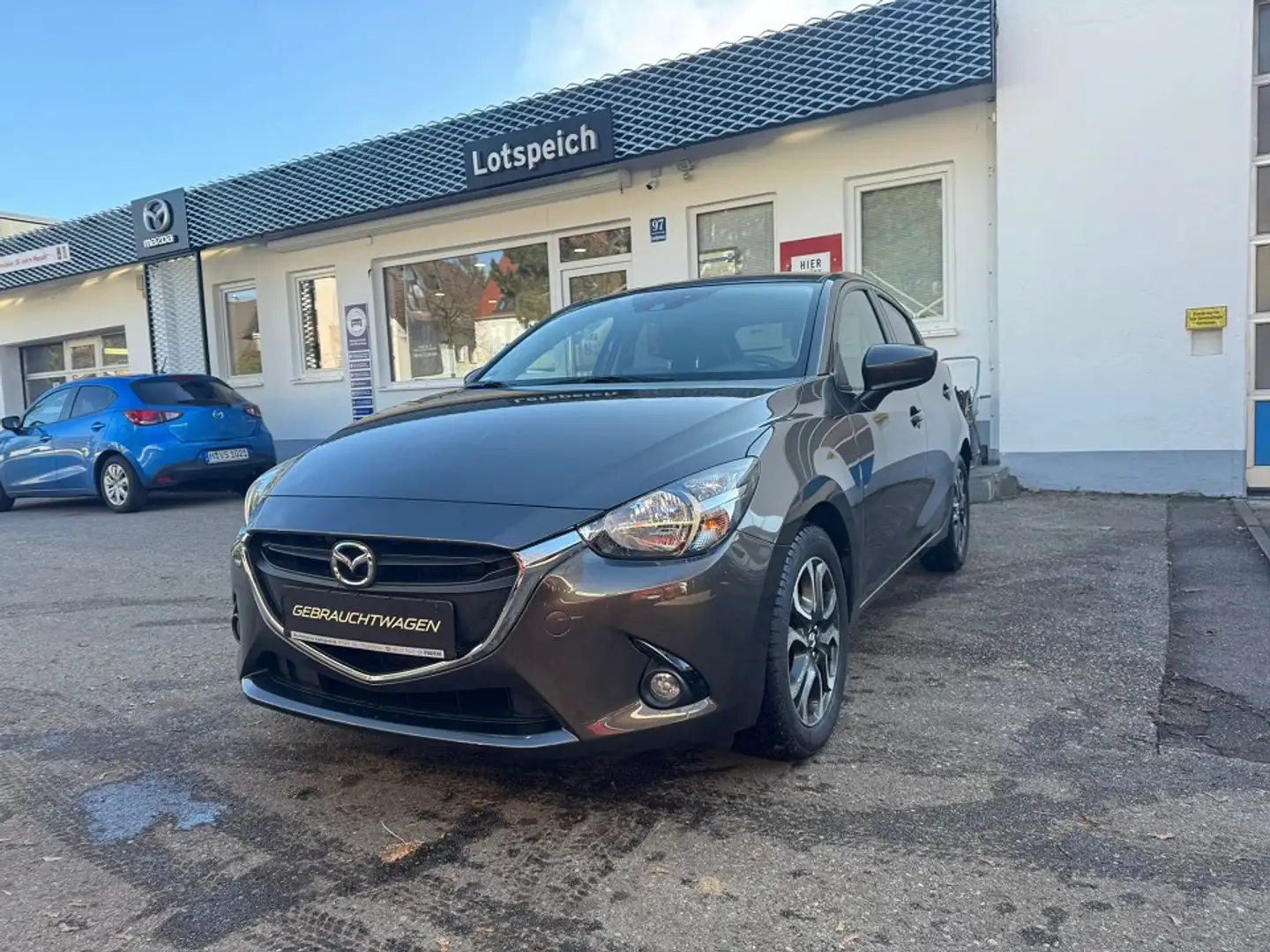 Mazda 2 SKYACTIV-G 90 Mazda 2 Al-Nakama, Einpark Hinten, 9 Grau - 2