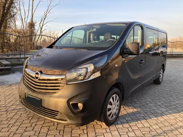 Opel Vivaro BiTurbo 145cv SeS EcoFLEX PL-TN Combi 107KW