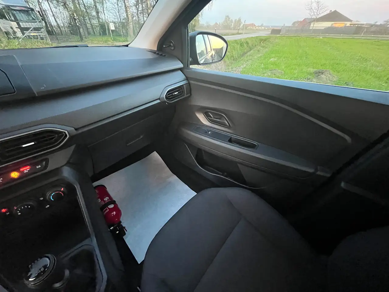 Dacia Jogger 1.0 TCe 2024 7 Zitplaatsen Radio/Bluetooth/Usb! 13