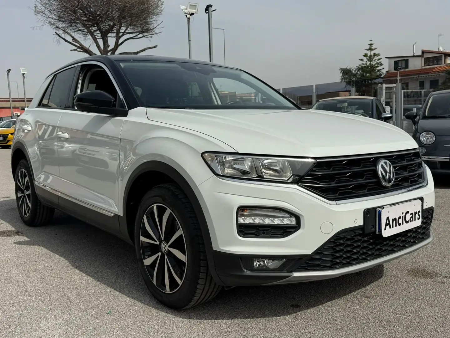 Volkswagen T-Roc 1.6 TDI SCR Style BMT Weiß - 2