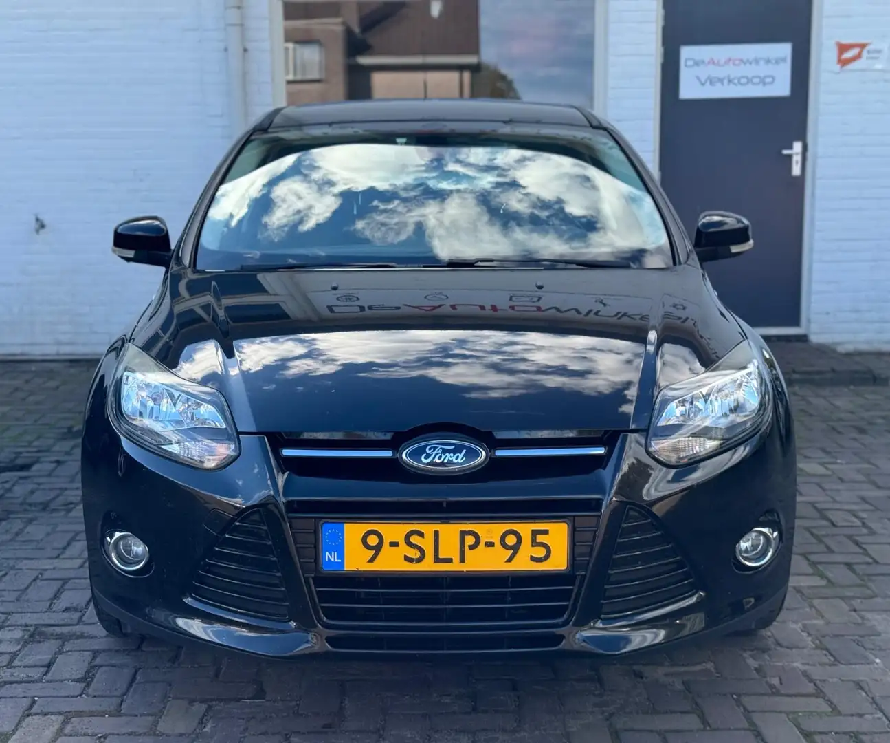 Ford Focus 1.0 EcoBoost Airco PDC Чорний - 2