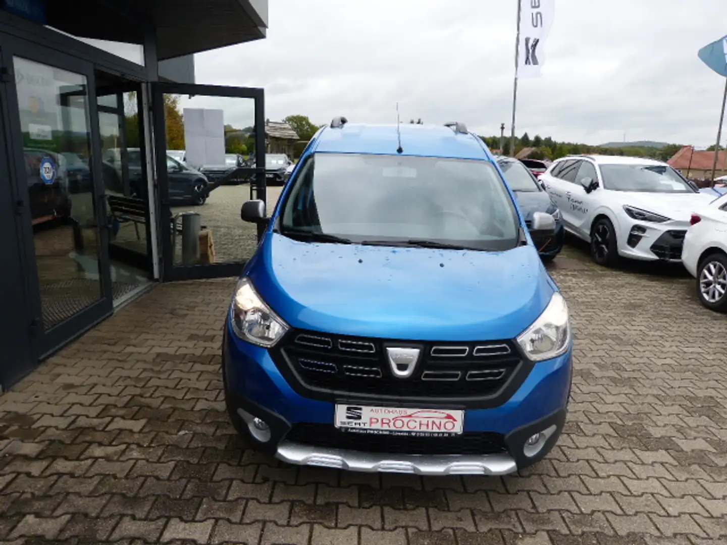 Dacia Dokker Dokker Stepway Celebration 1.2 TCe 115 PS Bleu - 2