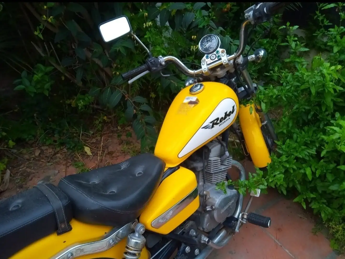 Honda CA 125 Rebel Desconocido Yellow - 1