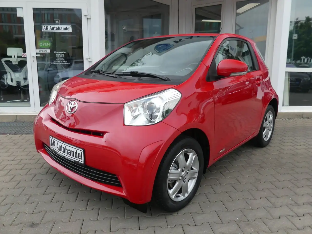Toyota iQ