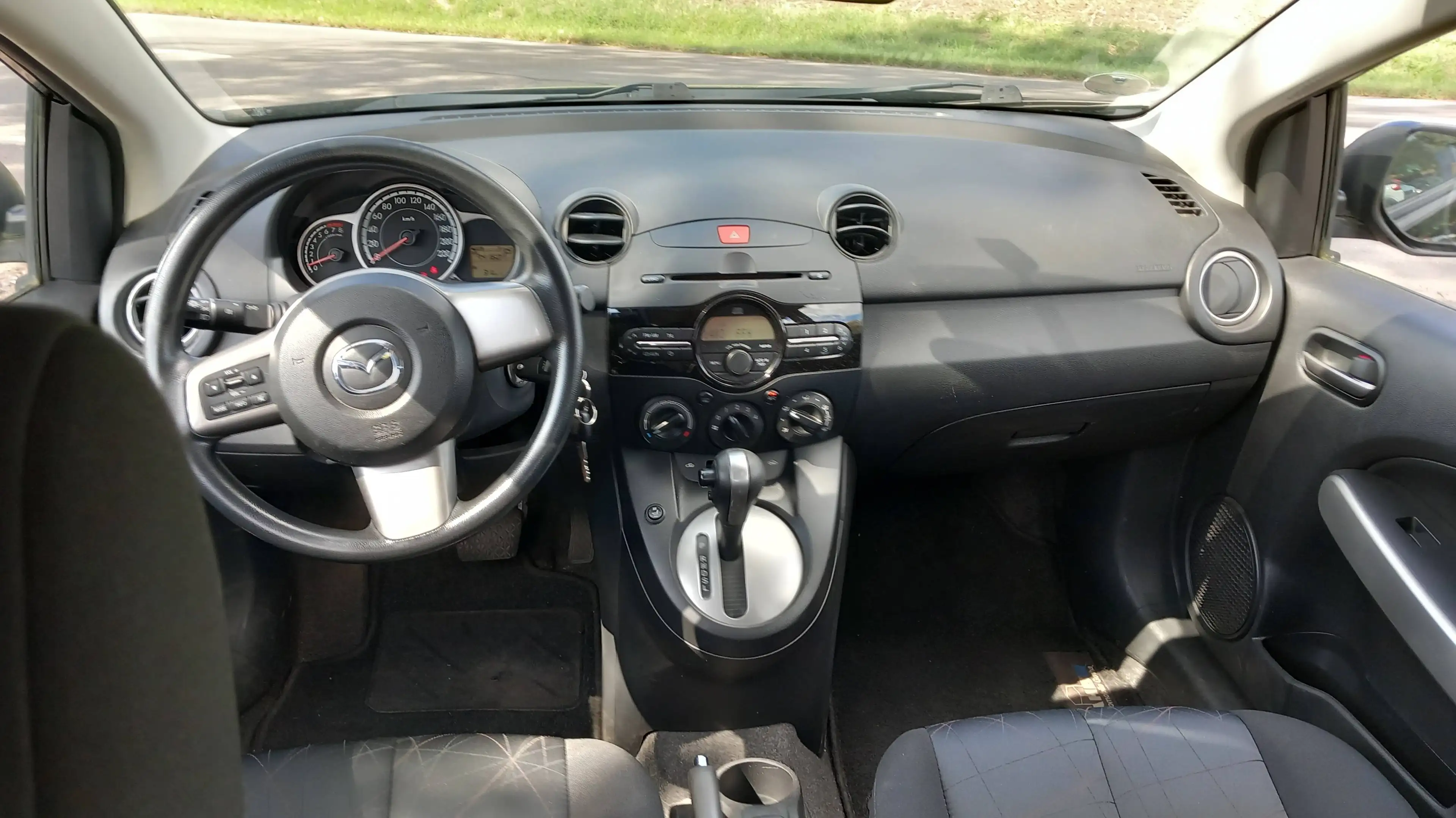 Mazda 2 2  5-Türer 1.5 MZR Activematik Center-Line — photo 13