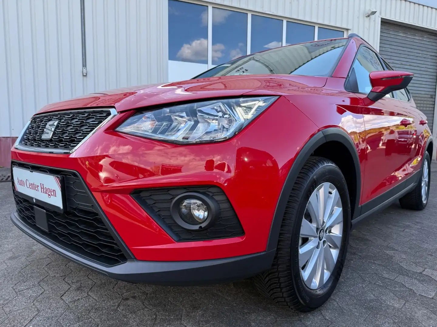 SEAT Arona 1.0 TGI 66kW 90PS Style/CarPlay/ACC/DAB Rot - 1
