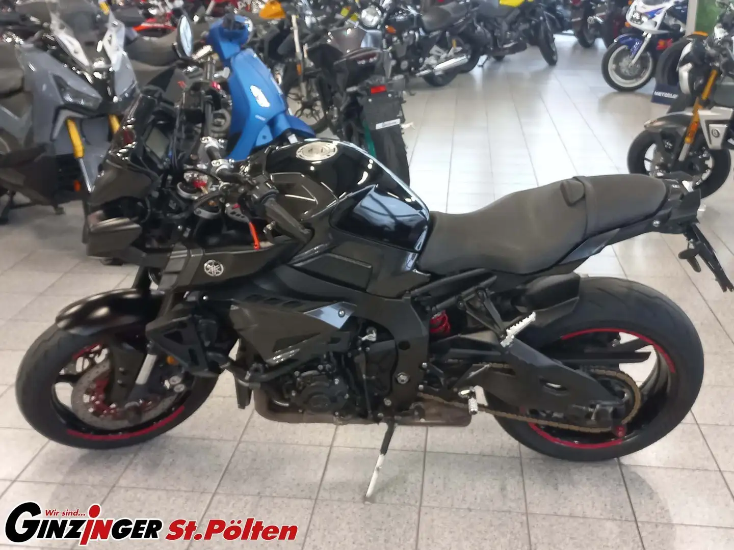 Yamaha MT-10 Černá - 1