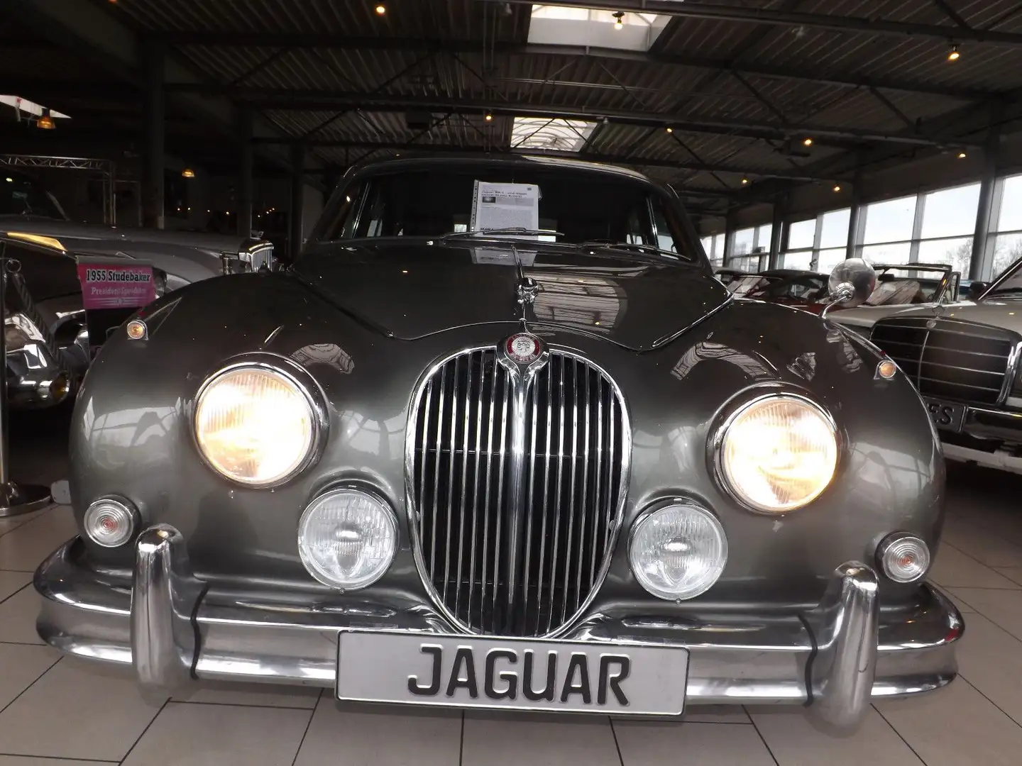 Jaguar MK II ...und dieses Inserat ist kein Scherz! Сірий - 1