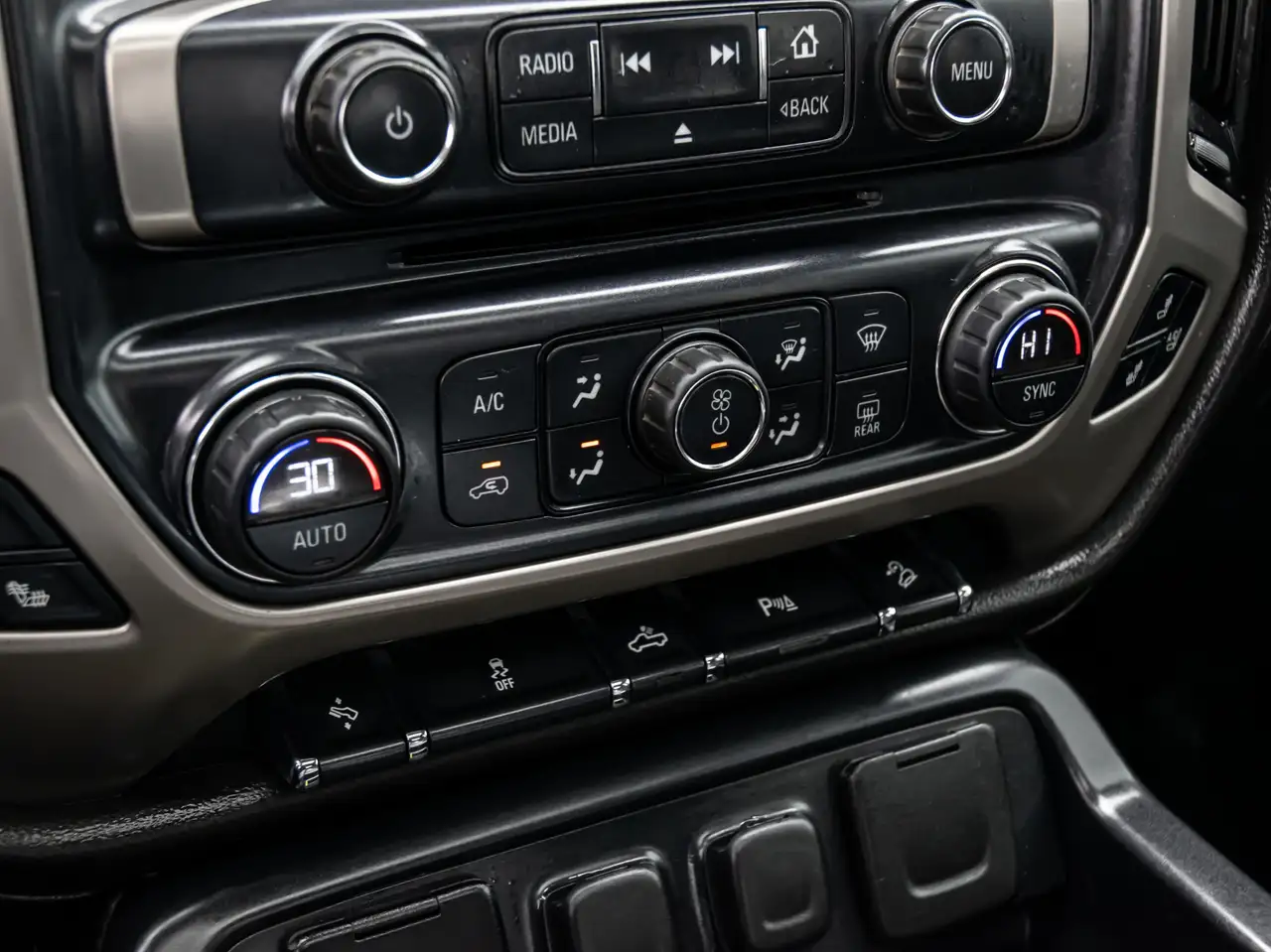 GMC Sierra 1500 снимка GMC Sierra 1500