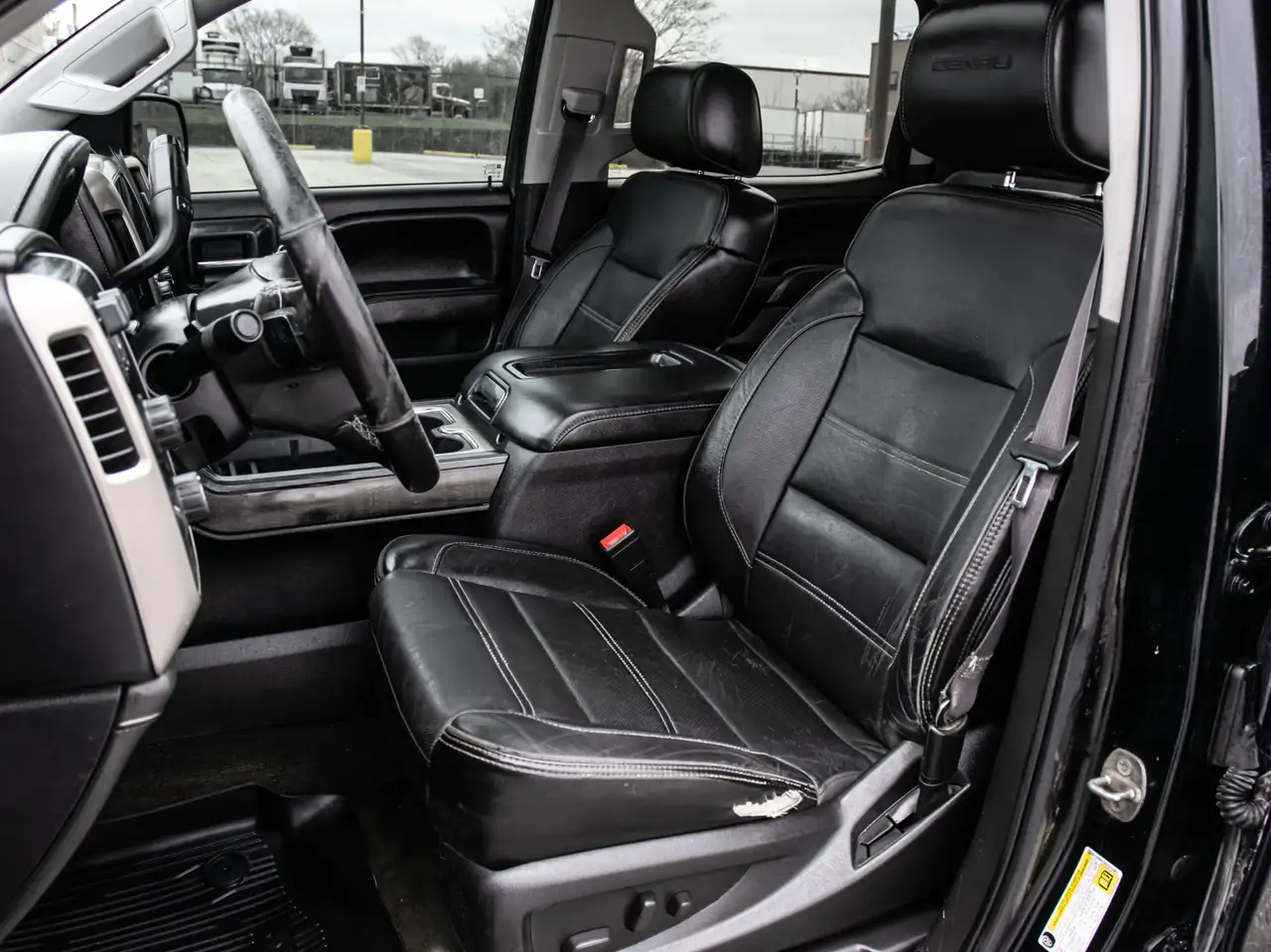 GMC Sierra 1500 снимка GMC Sierra 1500
