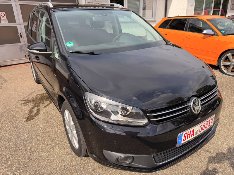 Volkswagen Touran 1,6 TDI Cup BMT DSG — photo 2