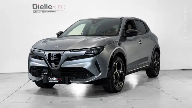 Alfa Romeo Junior Junior 1.2 ibrida Q4 Intensa 145cv edct6