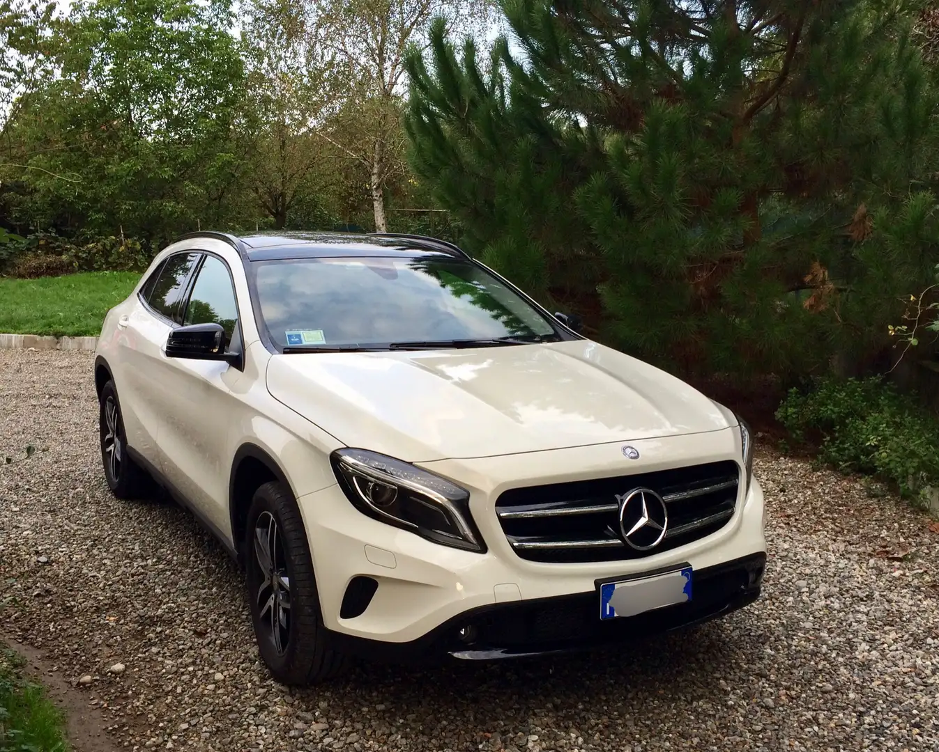 Mercedes-Benz GLA 200 d (cdi) Enduro auto Bianco - 1