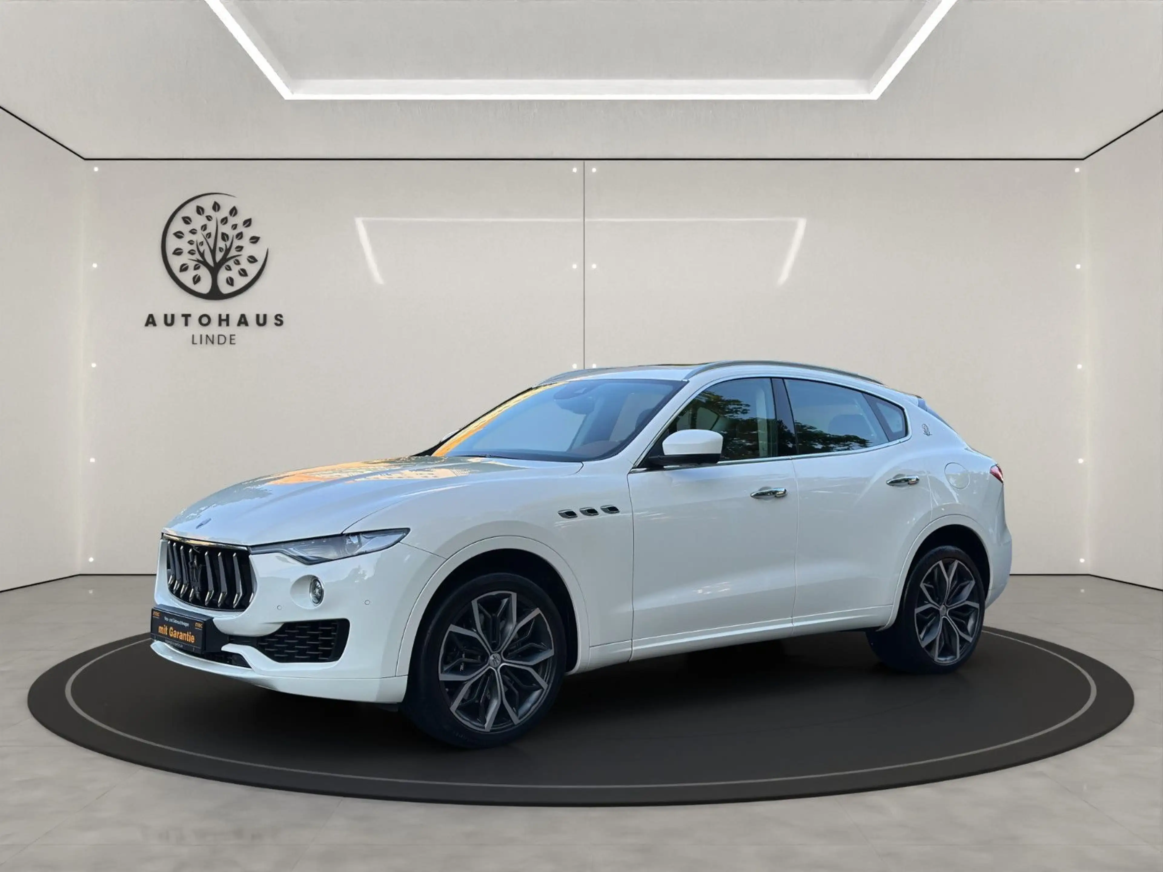 Maserati Levante S 3.0 / MEMORY / LED / PANORAMA / COGNAC